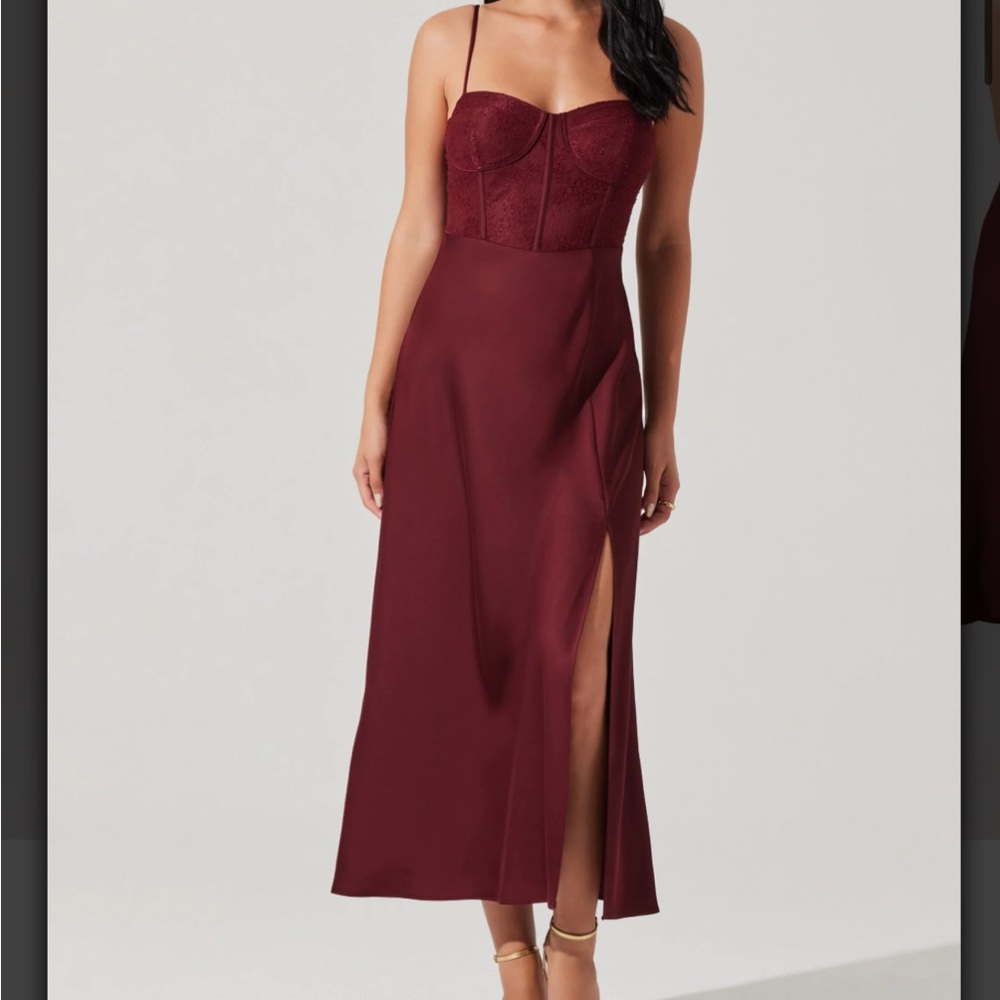 ASTR The Label - Lace Bustier Midi Dress in Wine